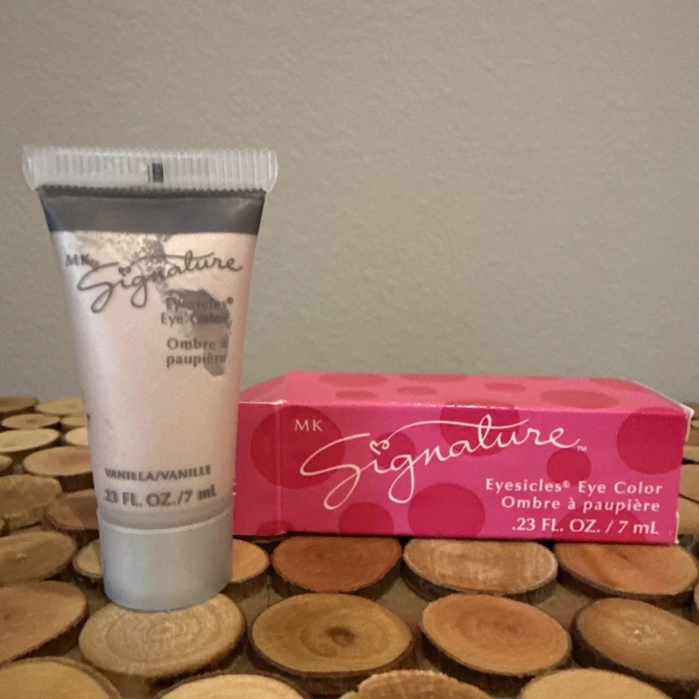 Mary Kay MK Signature Eyesicles Eye Color Eye Shadow‎ Discontinued 0.23 Fl Oz